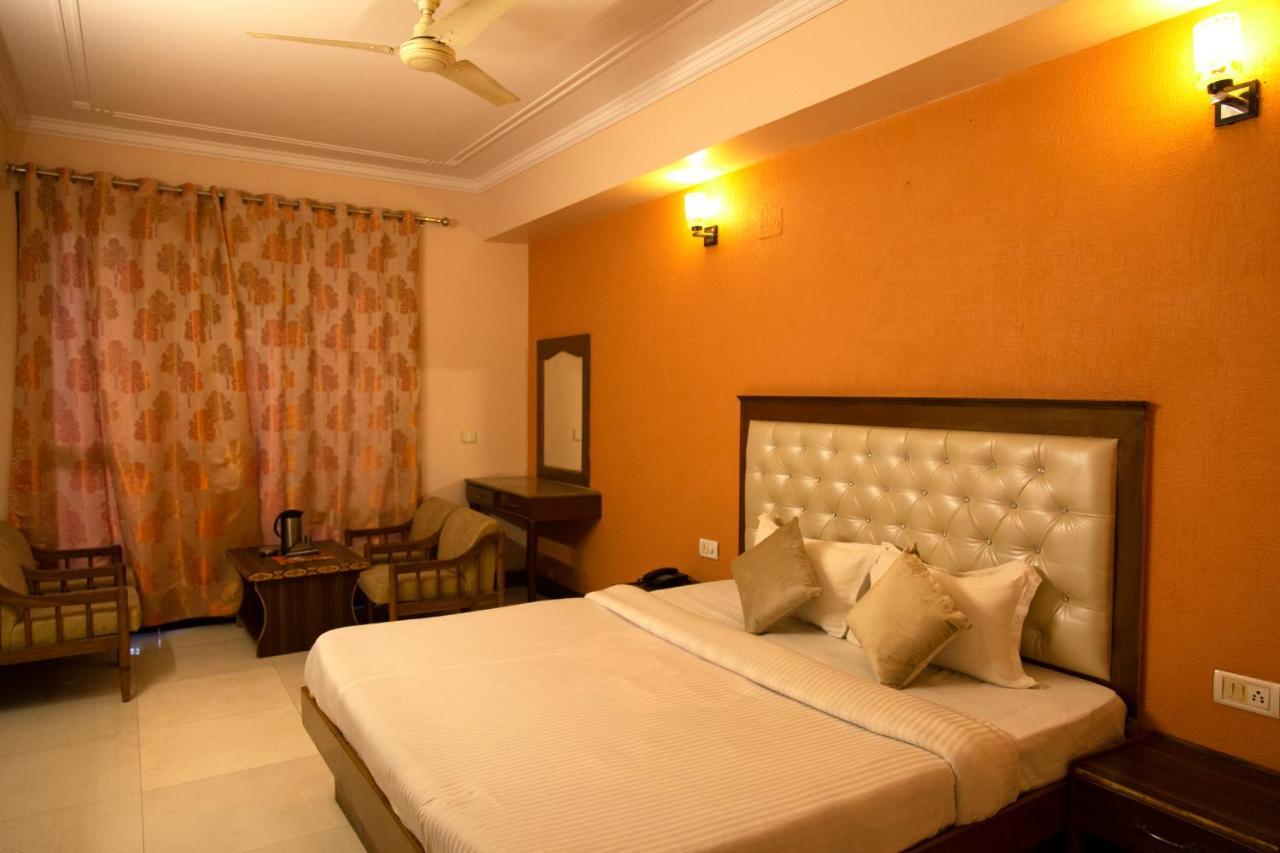 The Sagar 42 Hotel 2*